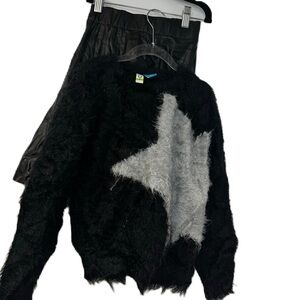 Martino Girls sz 7 Black bundle outfit star soft sweater cropped pleated skirt